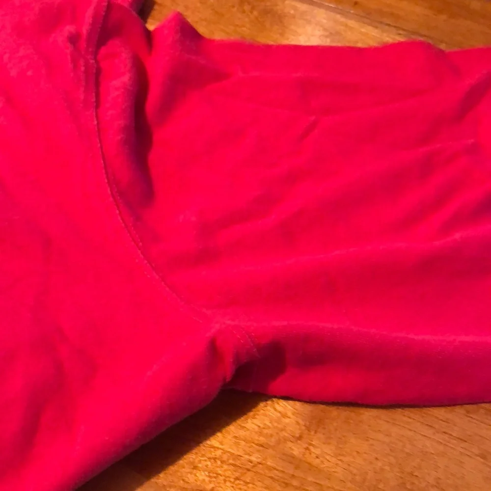 Carhartt Red Short Sleeve Tee - Picture 4 of 5